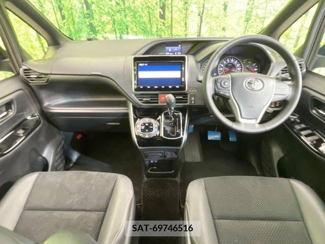Toyota VOXY 2020-11 346098-1