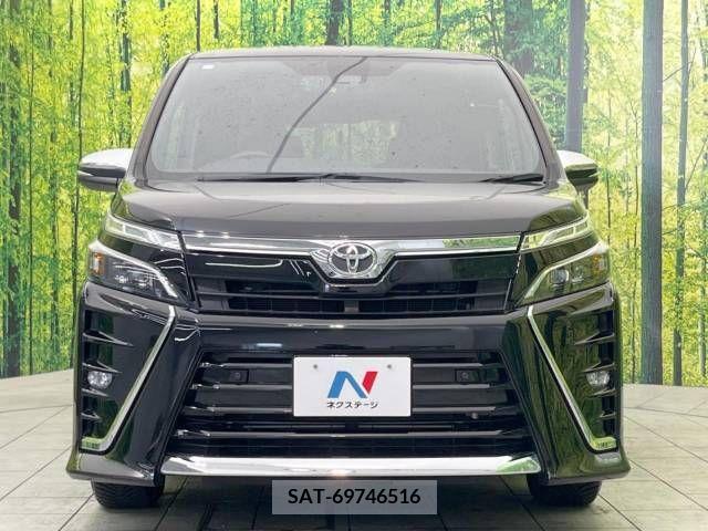 Toyota VOXY 2020-11 346098-15