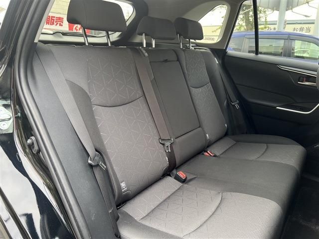 Toyota RAV4 2022-03 183183-13