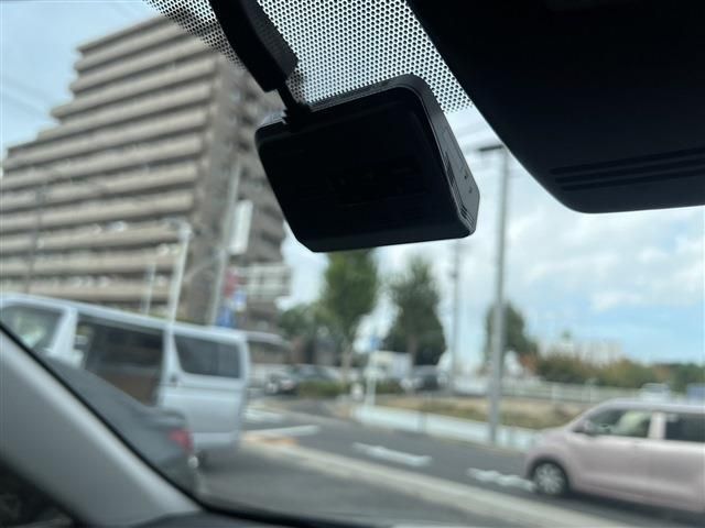 Toyota RAV4 2022-03 183183-9