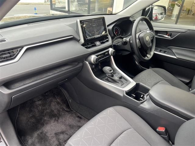 Toyota RAV4 2022-03 183183-16