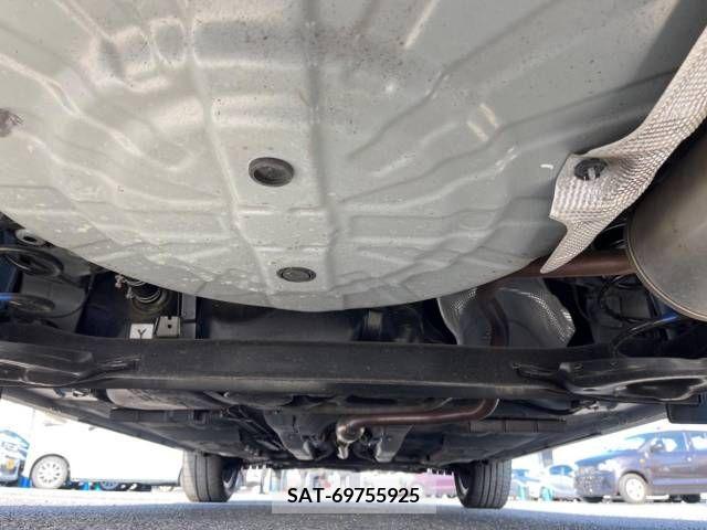 Nissan KICKS 2021-02 225303-19