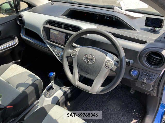 Toyota AQUA 2014-02 291940-1