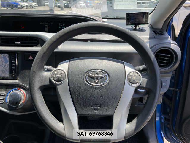 Toyota AQUA 2014-02 291940-7