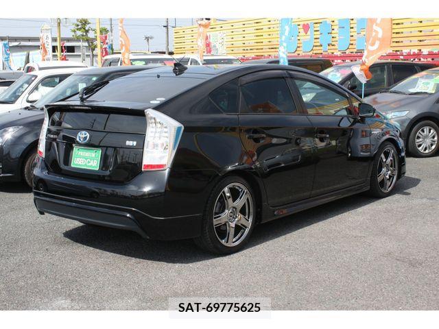 Toyota PRIUS 2011-04 298214-2
