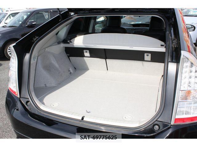 Toyota PRIUS 2011-04 298214-18