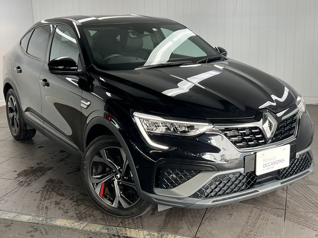 Renault Arkana 2022-08 24243-0