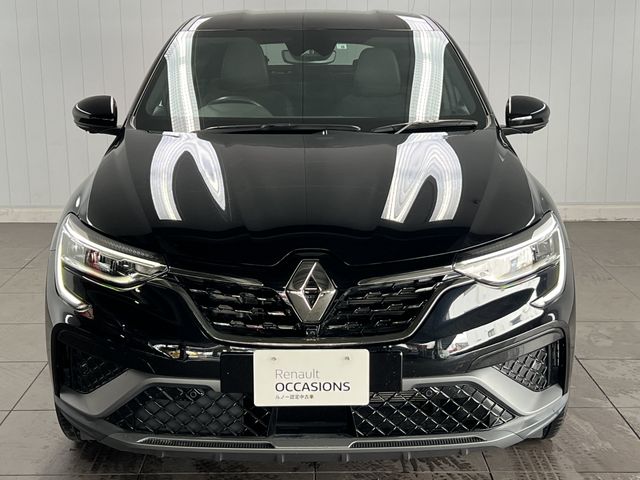 Renault Arkana 2022-08 24243-4
