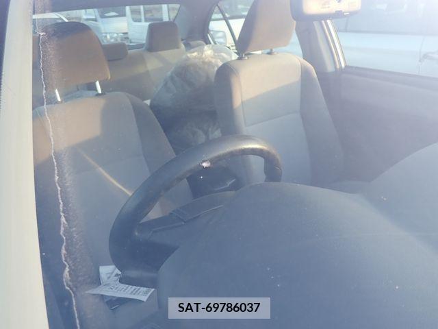 Toyota COROLLA AXIO 2015-02 208984-28