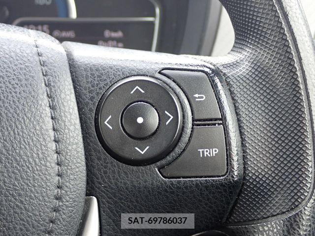 Toyota COROLLA AXIO 2015-02 208984-17