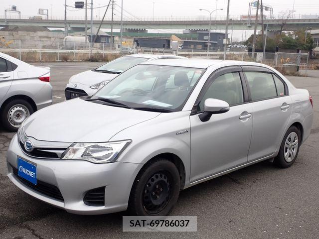 Toyota COROLLA AXIO 2015-02 208984-6