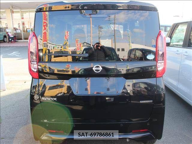Nissan ROOX 2022-04 256963-3