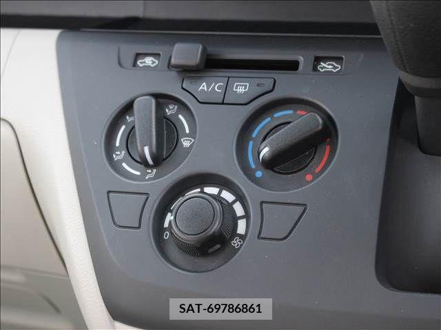 Nissan ROOX 2022-04 256963-19