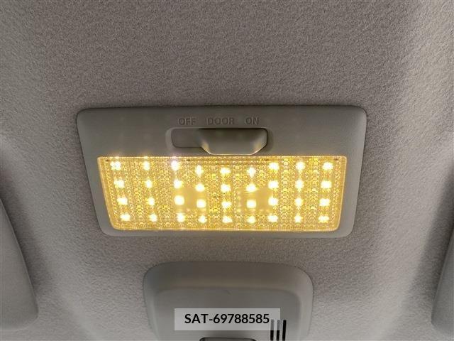 Suzuki WAGON R 2014-02 370889-12