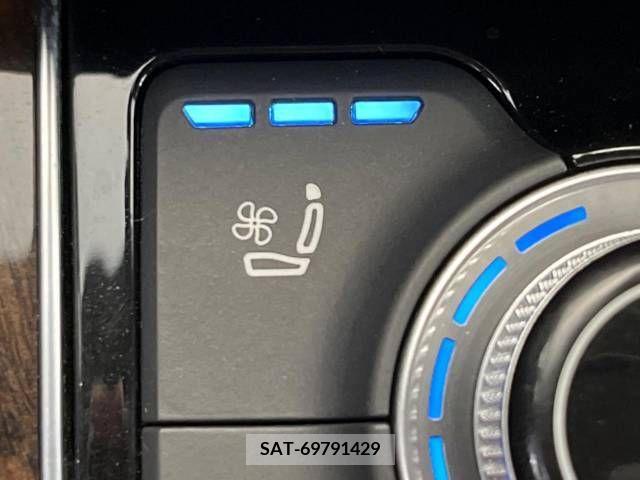 Audi A8 2014-03 330285-7