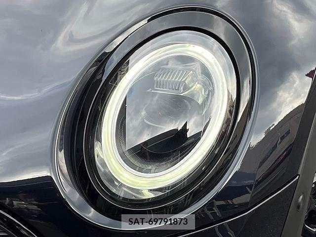 Bmw MINI CLUBMAN 2022-07 319704-19
