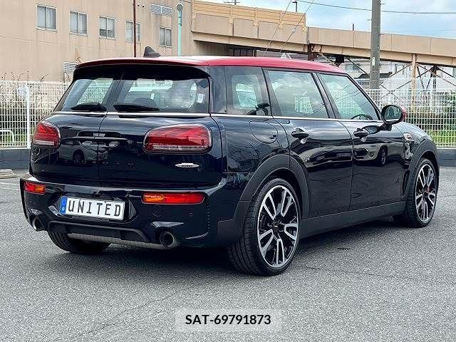 Bmw MINI CLUBMAN 2022-07 319704-12