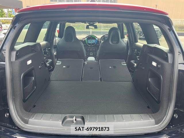 Bmw MINI CLUBMAN 2022-07 319704-17