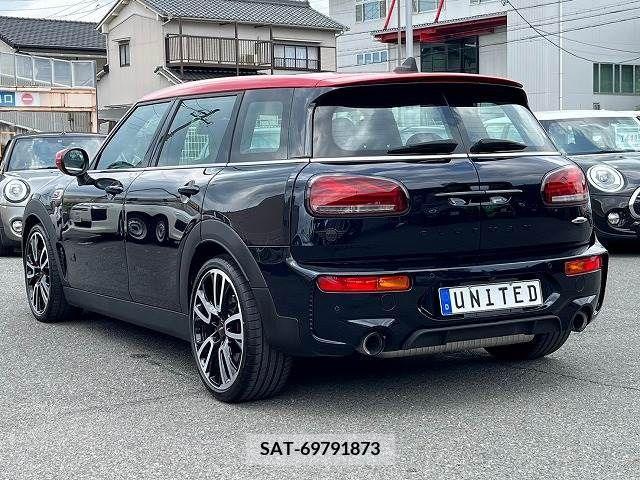 Bmw MINI CLUBMAN 2022-07 319704-14