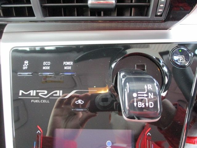 Toyota Mirai 2020-12 587-16