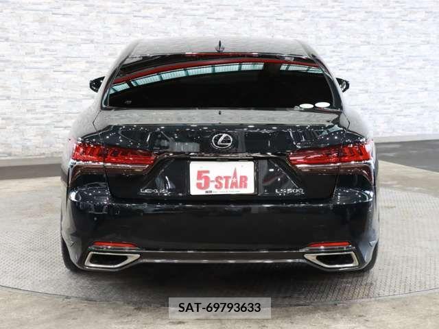 Lexus LS 2018-01 317472-12