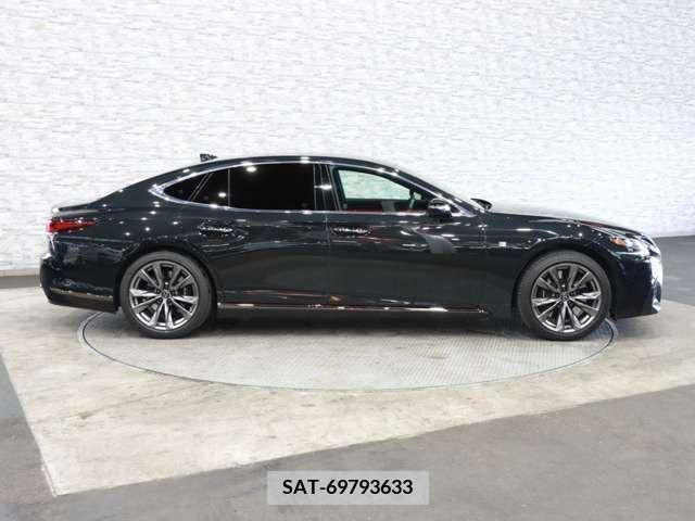 Lexus LS 2018-01 317472-11