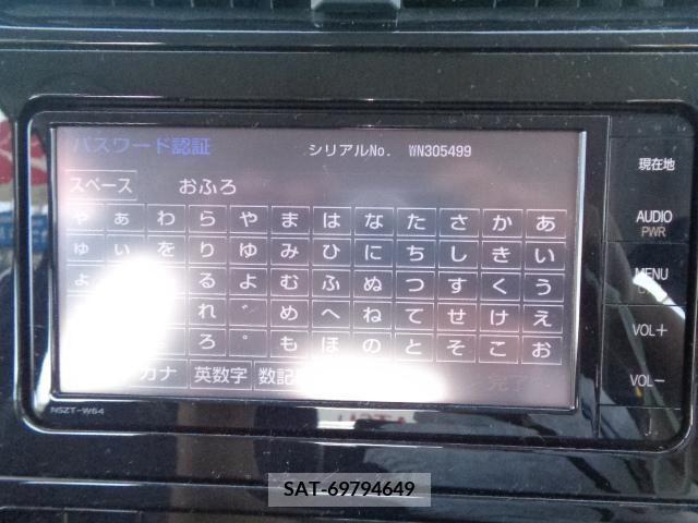 Toyota PRIUS 2016-03 352357-8
