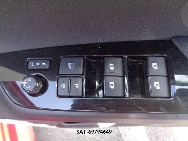 Toyota PRIUS 2016-03 352357-17