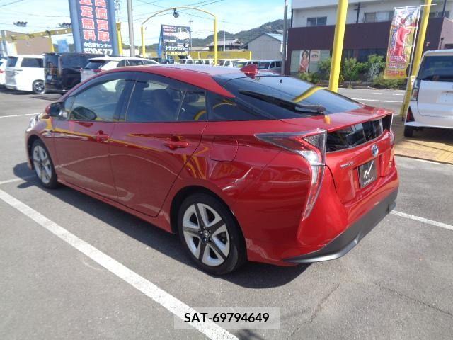 Toyota PRIUS 2016-03 352357-6