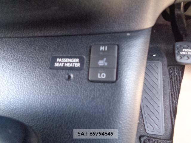 Toyota PRIUS 2016-03 352357-15
