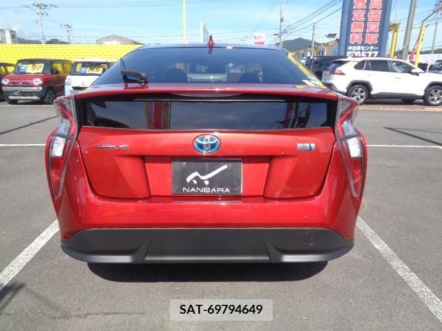 Toyota PRIUS 2016-03 352357-5