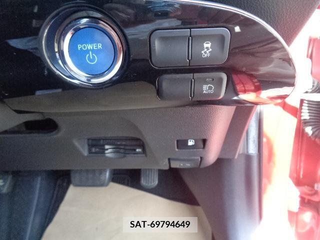 Toyota PRIUS 2016-03 352357-14