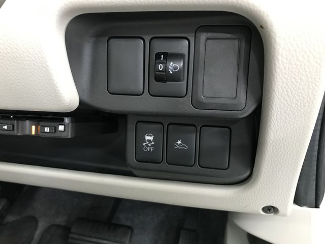 Nissan DAYZ 2018-08 21723-19
