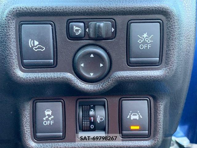 Nissan NOTE 2017-03 204687-5