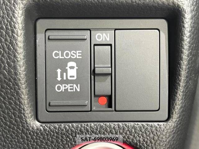 Honda N BOX CUSTOM 2018-10 306995-2