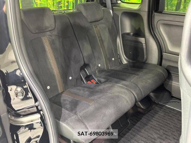Honda N BOX CUSTOM 2018-10 306995-10