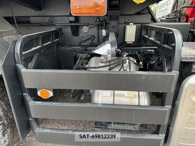 Isuzu FORWARD 2020-02 270293-8