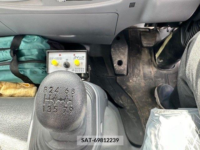 Isuzu FORWARD 2020-02 270293-16
