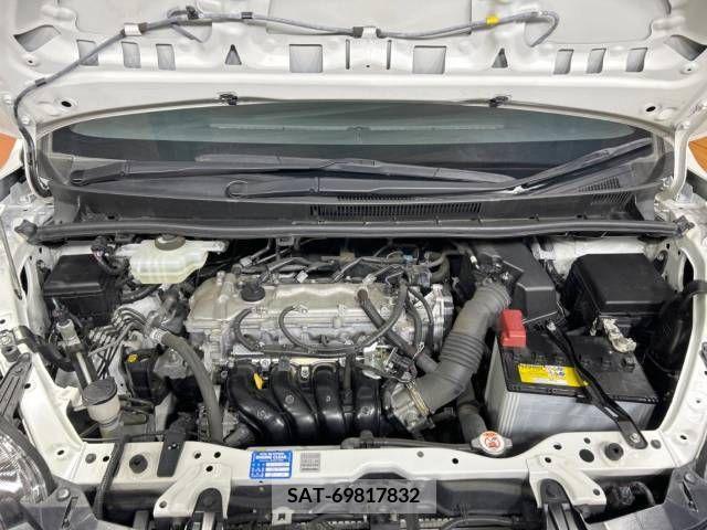 Toyota NOAH 2019-12 209728-18
