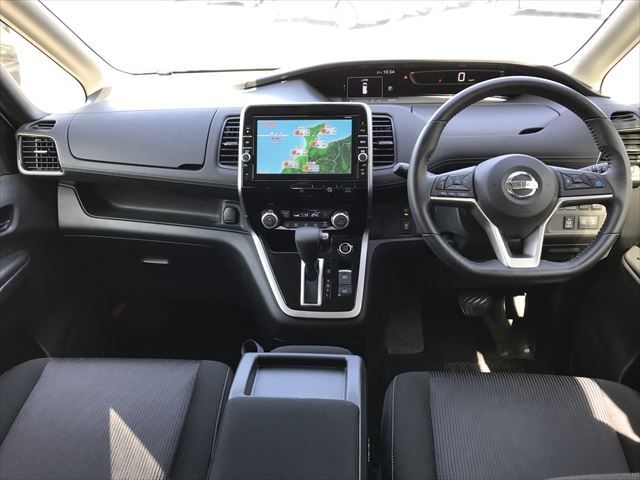 Nissan SERENA 2018-08 19838-9