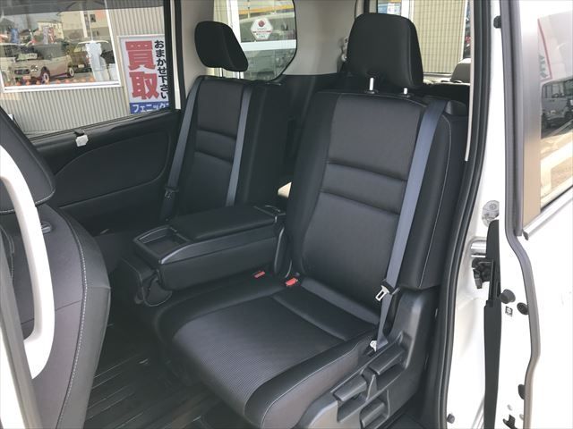 Nissan SERENA 2018-08 19838-13
