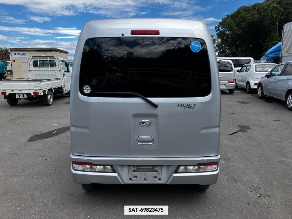 Daihatsu HIJET CARGO 2018-07 334650-3