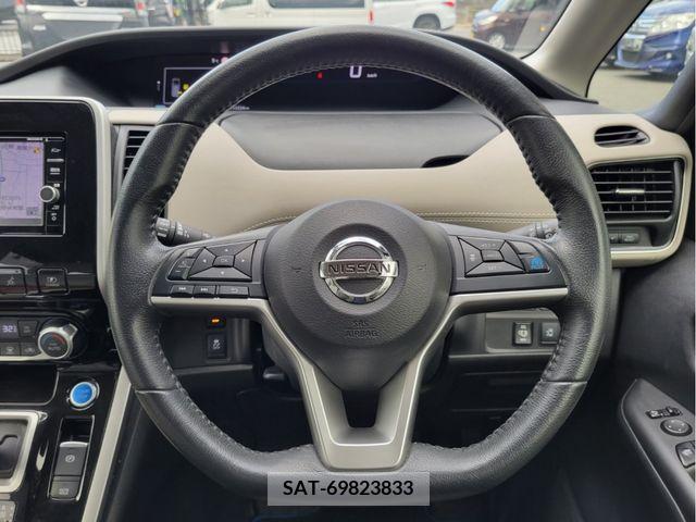 Nissan SERENA 2018-06 284289-21