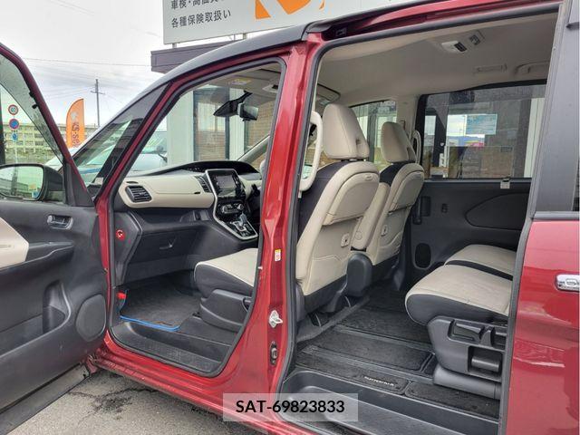 Nissan SERENA 2018-06 284289-2