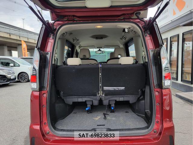 Nissan SERENA 2018-06 284289-6