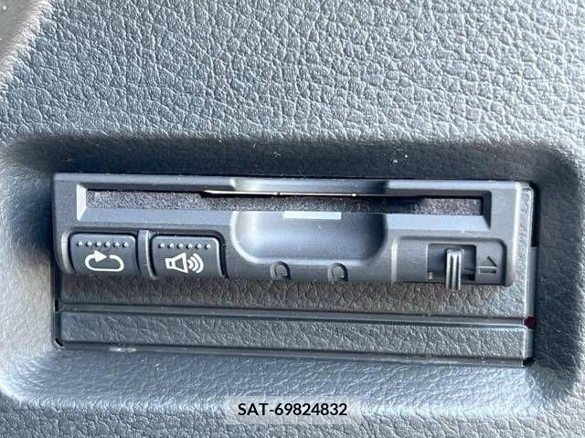 Suzuki SPACIA 2017-03 312288-4