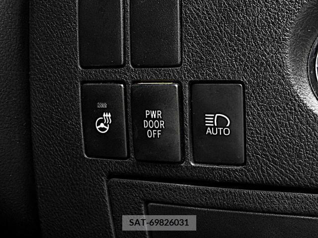 Toyota ALPHARD 2018-08 333059-17