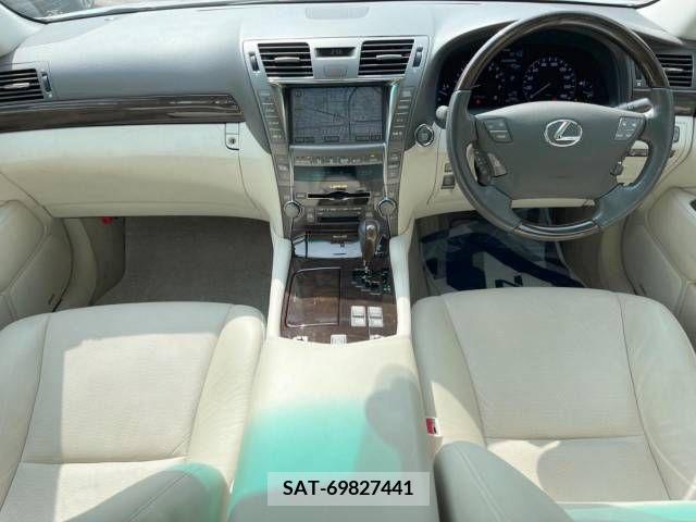Lexus LS 2007-07 388372-1