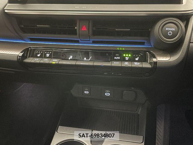 Toyota PRIUS 2023-11 350154-22