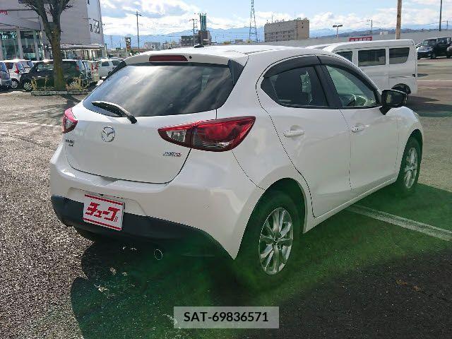 Mazda DEMIO 2015-07 206651-2